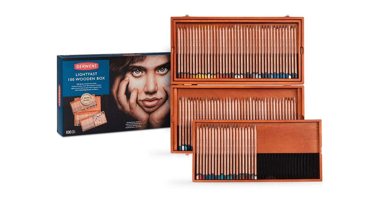 Derwent Lightfast 100 Wooden Box Colour Set
