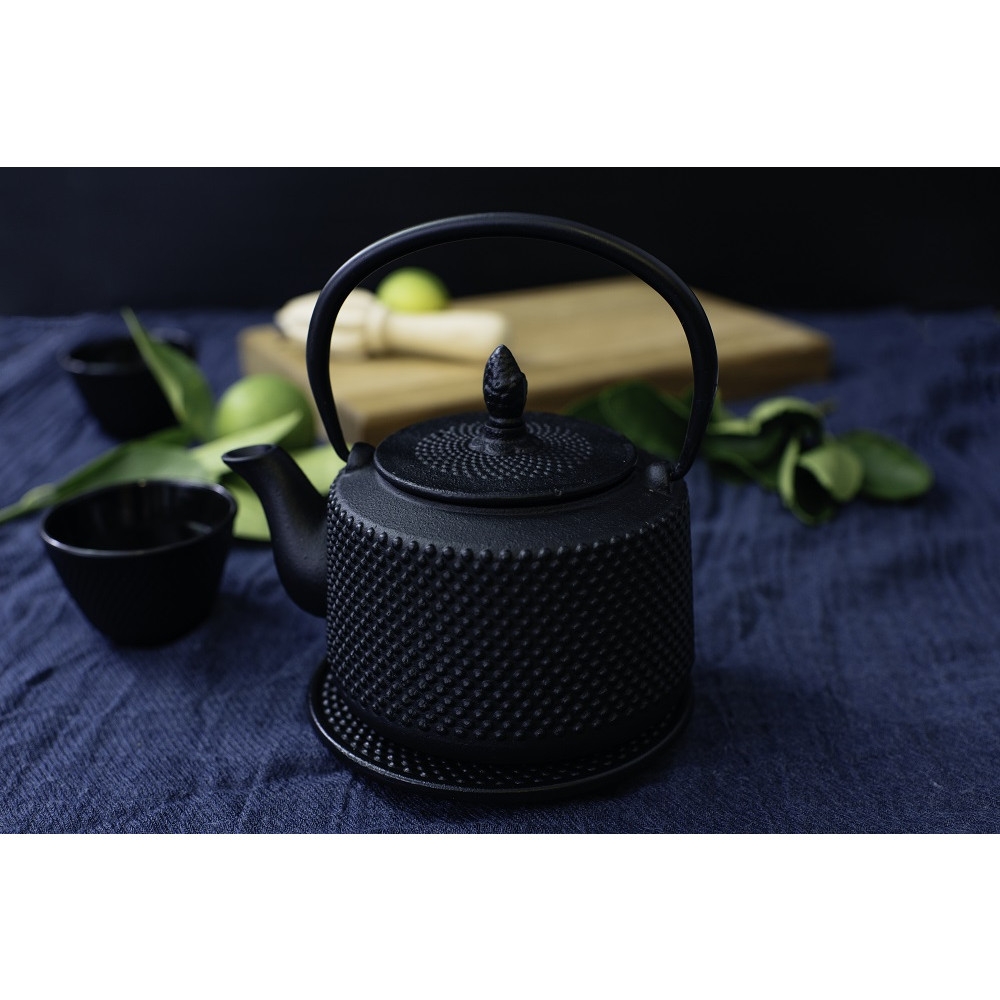 Avanti Emperor Hobnail Cast Iron Teapot 750ml Harvey Norman