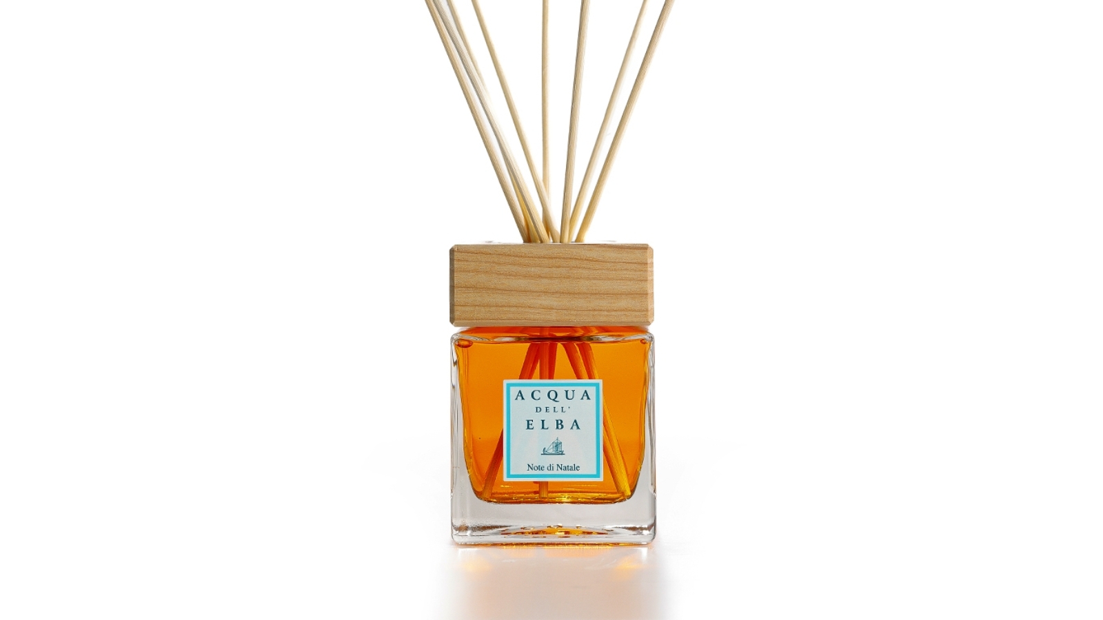 Acqua Dell'Elba Note Di Natale Fragrance Diffuser | Harvey Norman