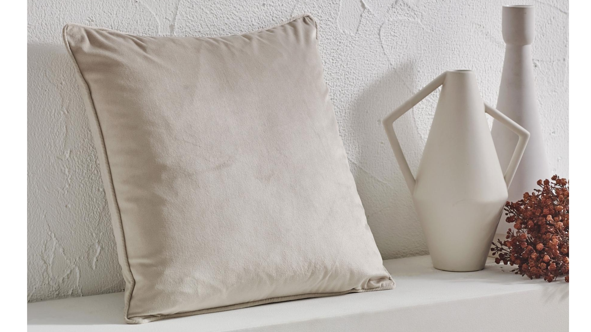 SMALL SQUARE CUSHION CHAMPAGNE COAST