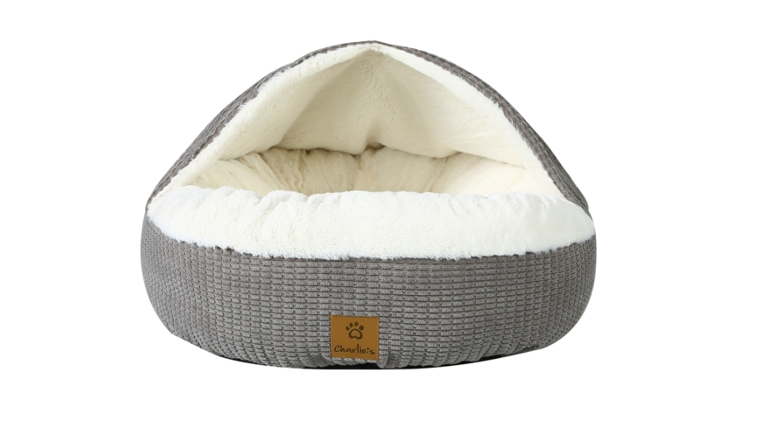 Charlie's Snuggle Hooded Silver Nest - Medium