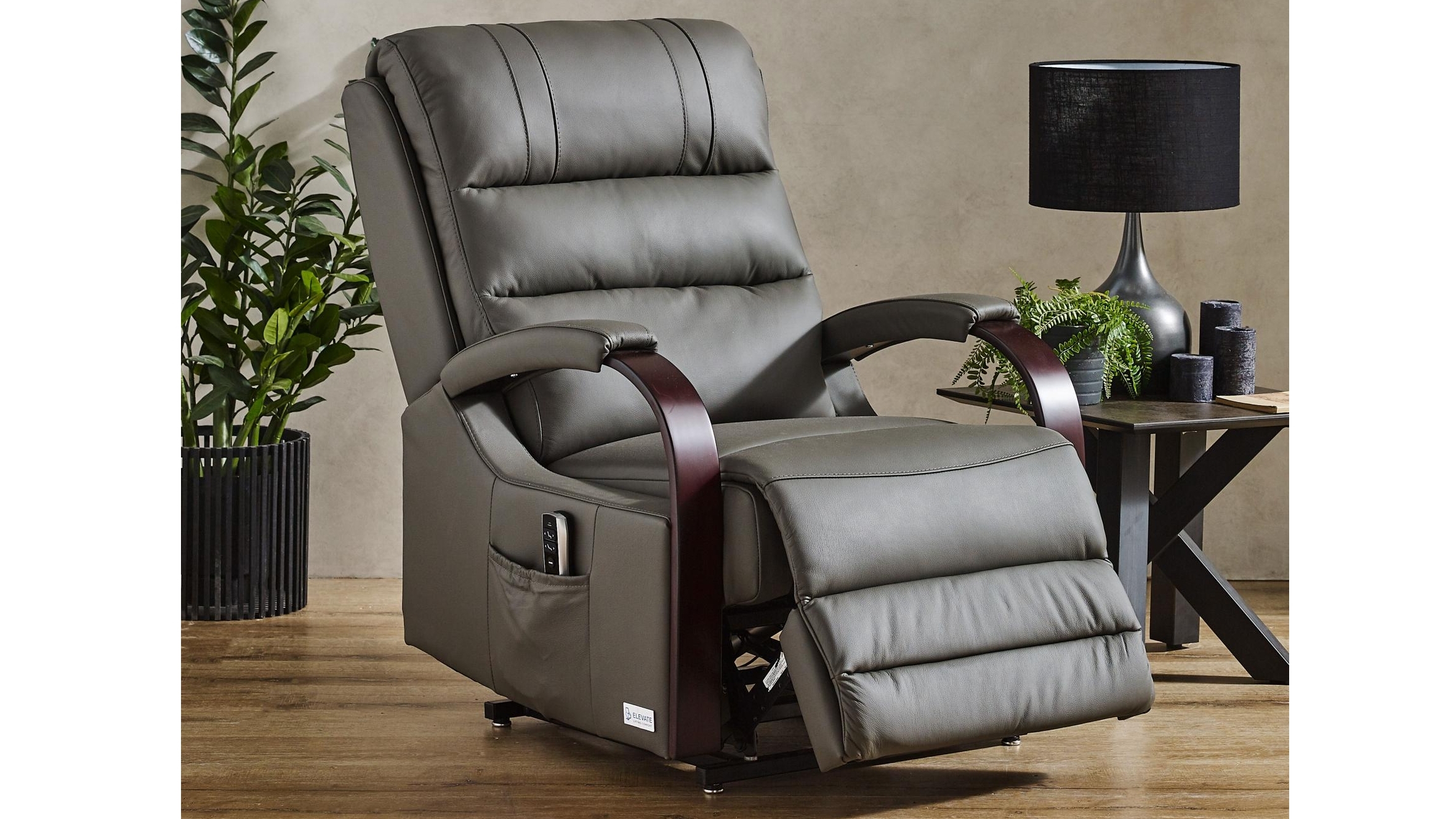 Electric lift discount chair harvey norman