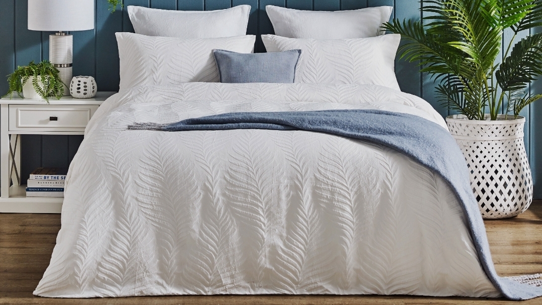 L'Avenue Florida Jacquard Quilt Cover Set