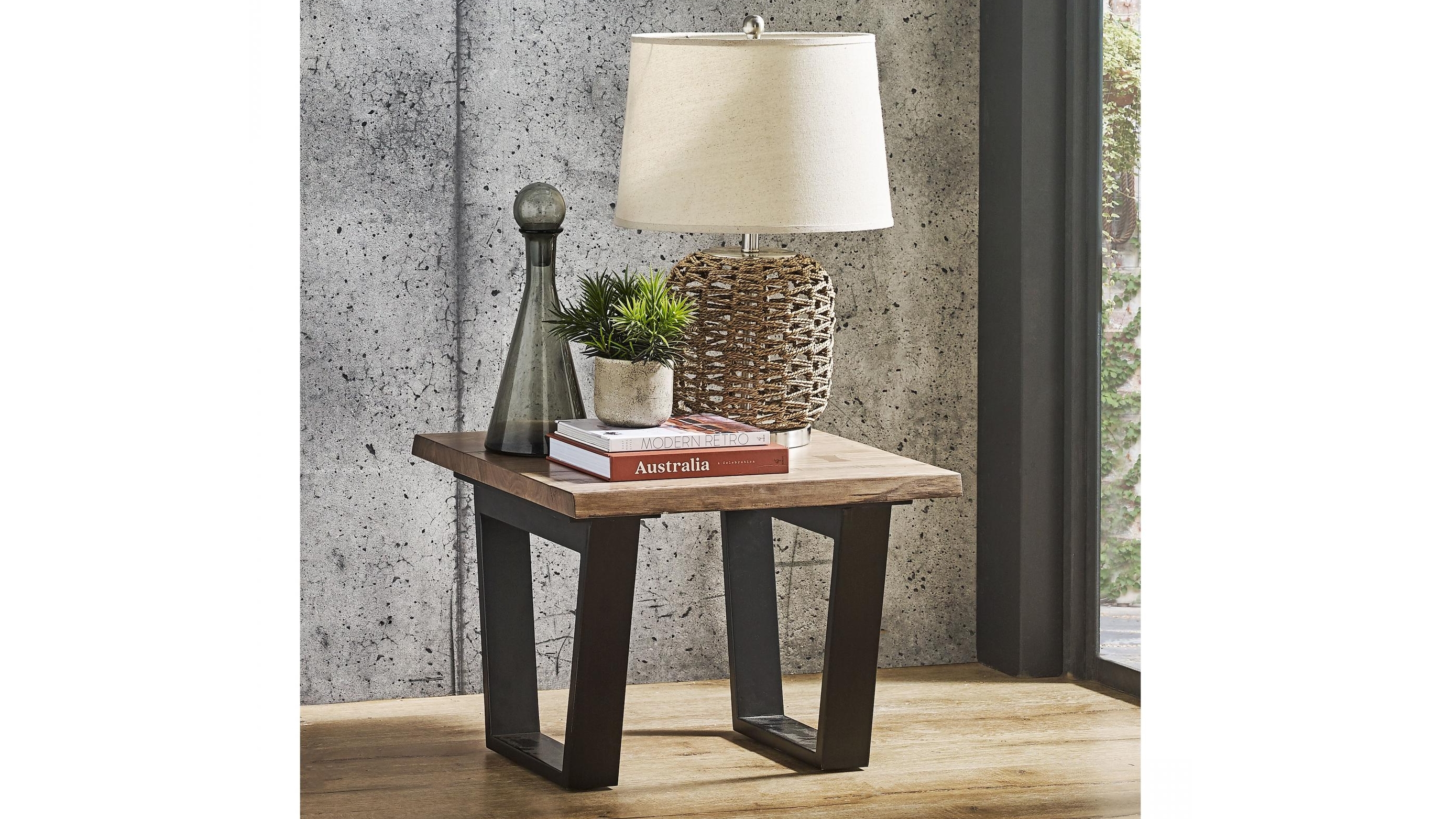 Adven Lamp Table