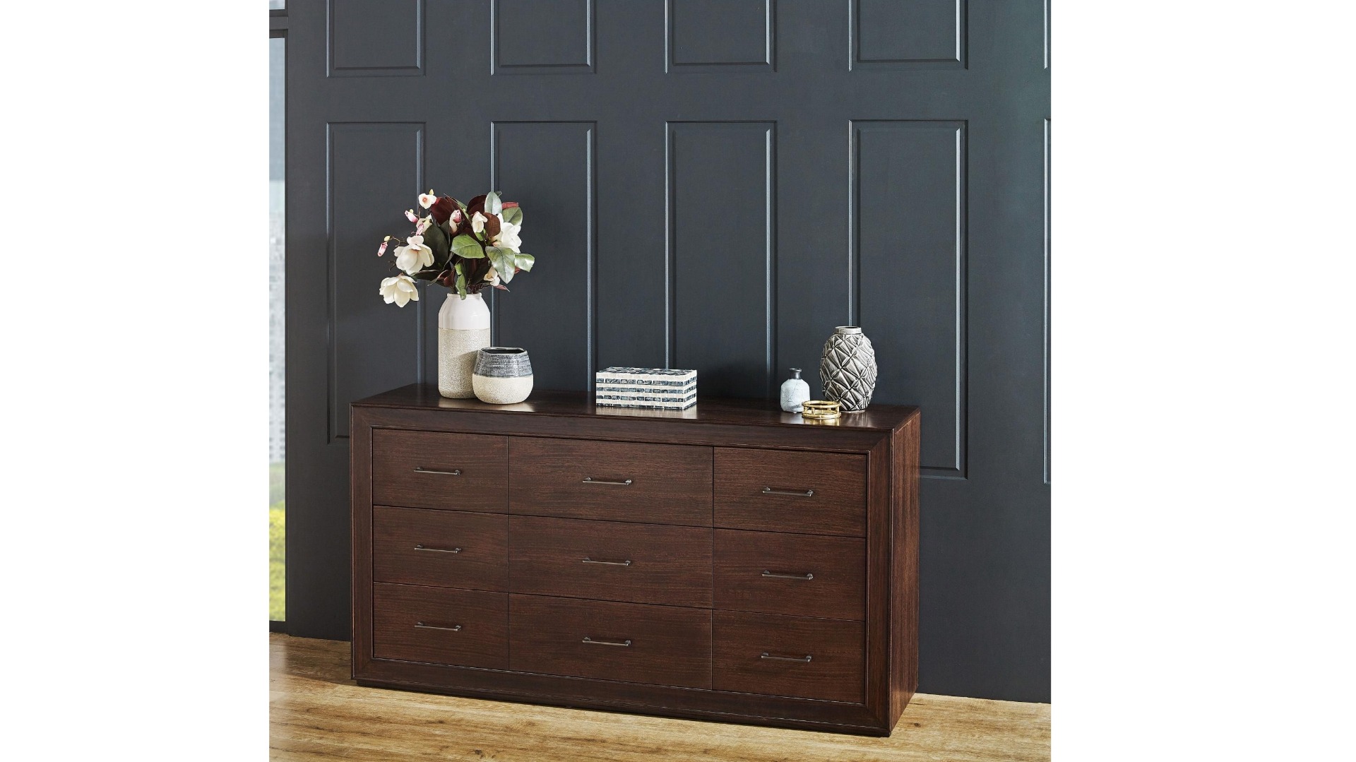 Bellevue 9-Drawer Dresser