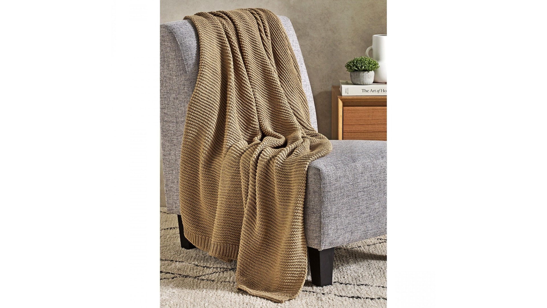 Porteno Latte Throw