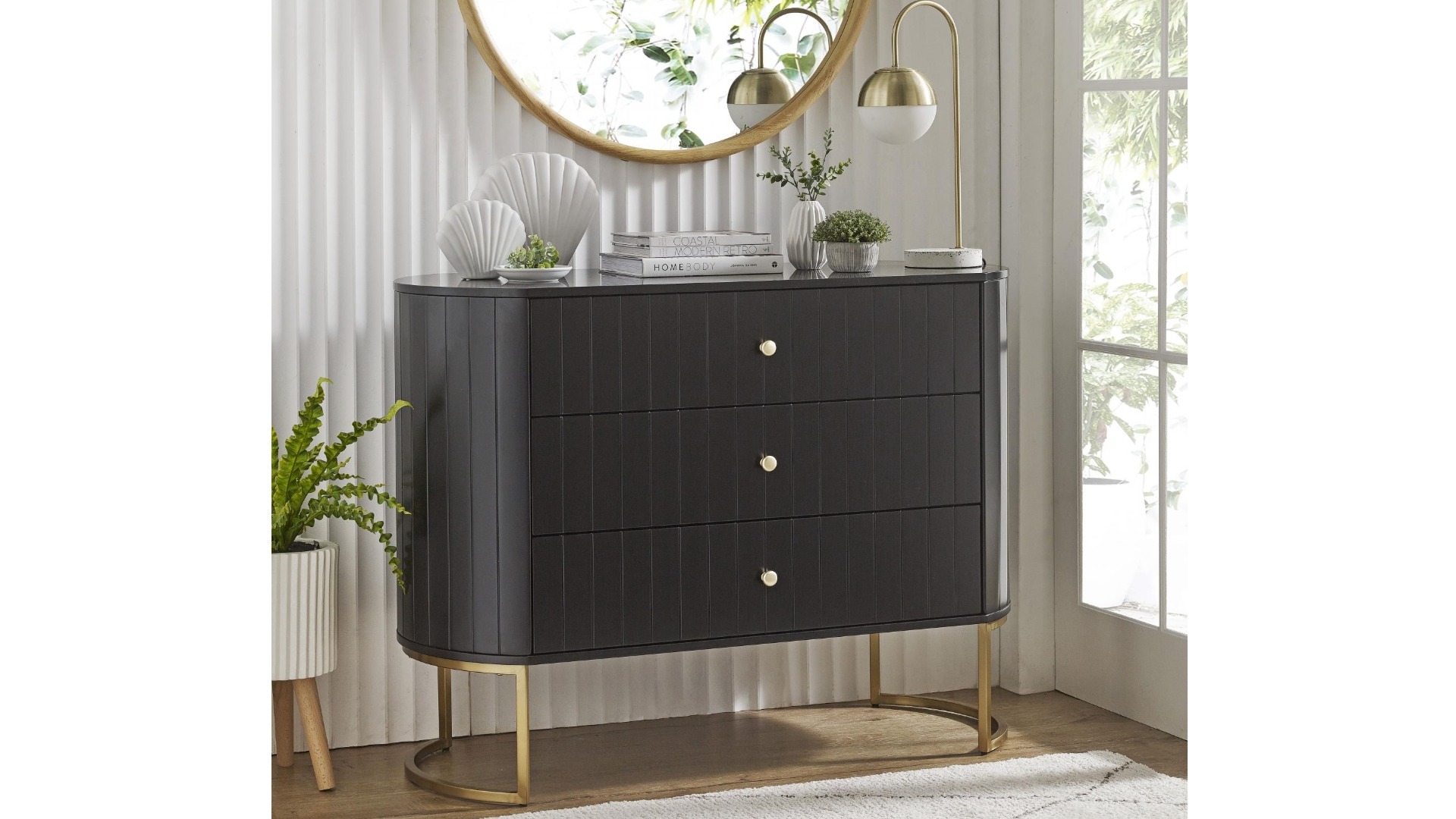 Akyra 3-Drawer Dresser - Black