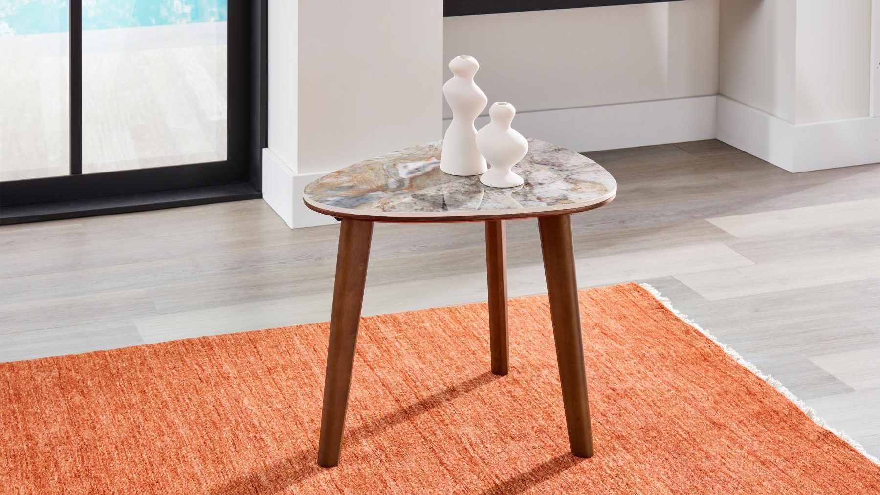 Elora Lamp Table