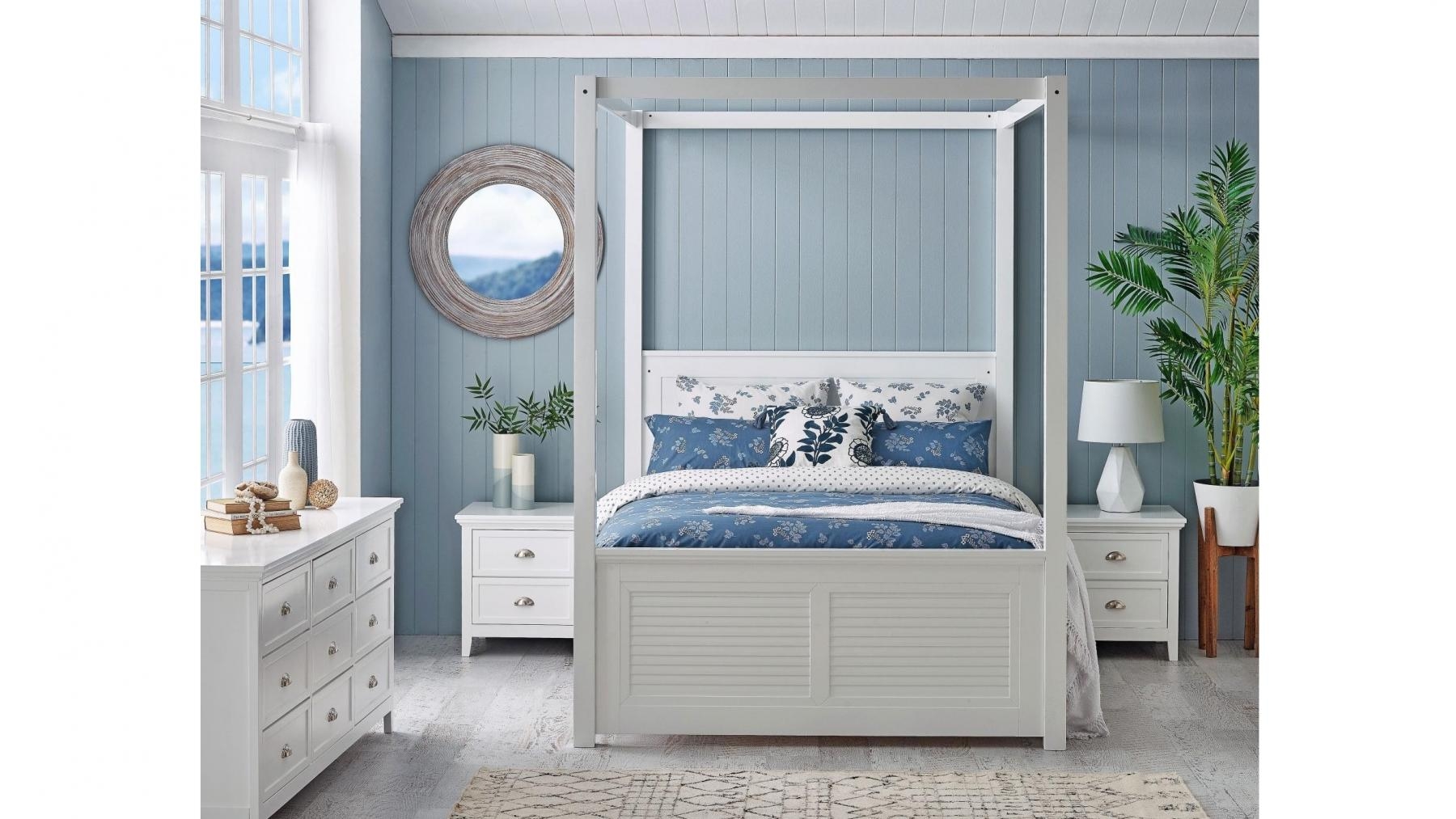 Four poster best sale bed harvey norman