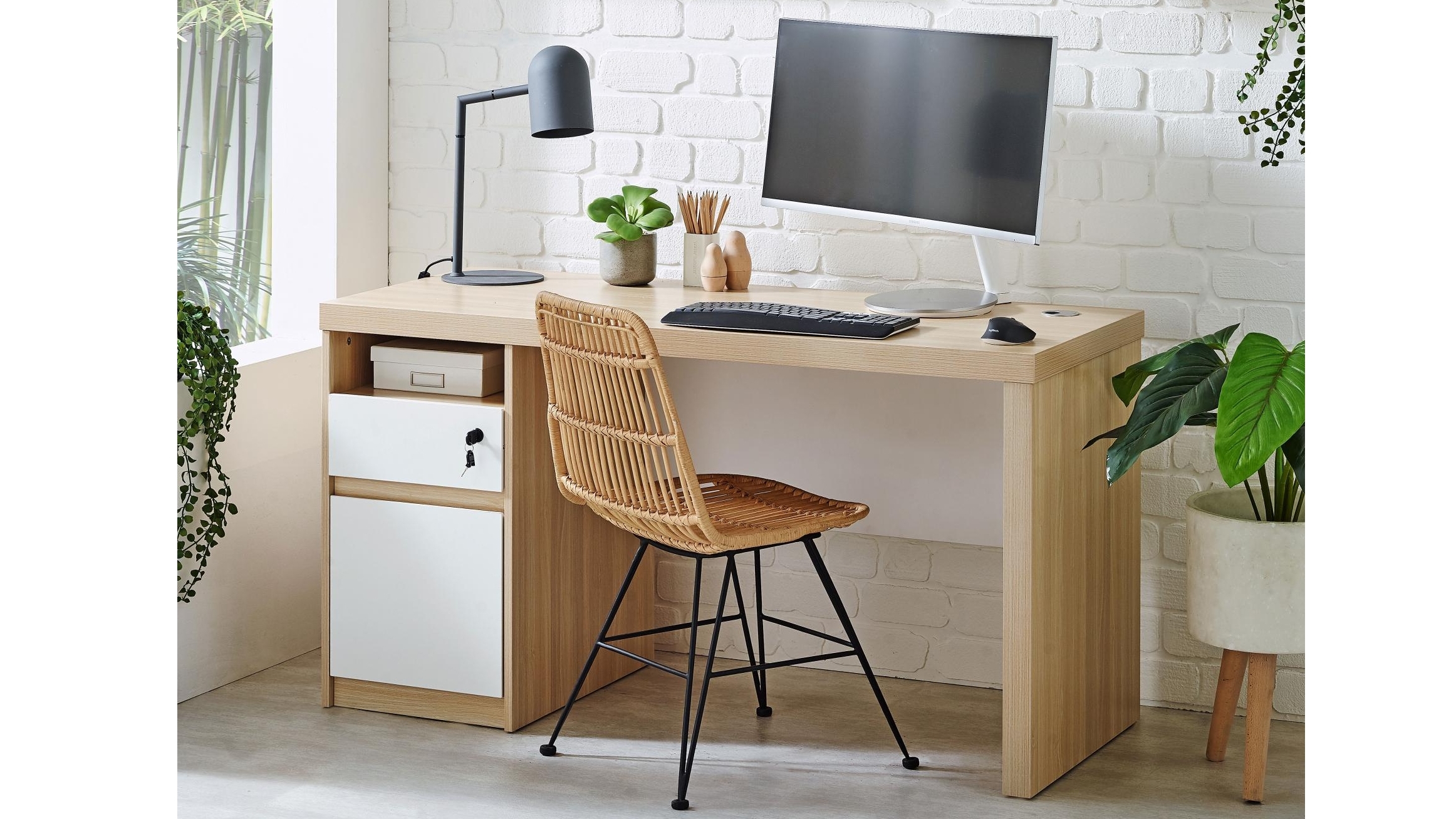 Lucy Desk with Fixed Left Pedestal