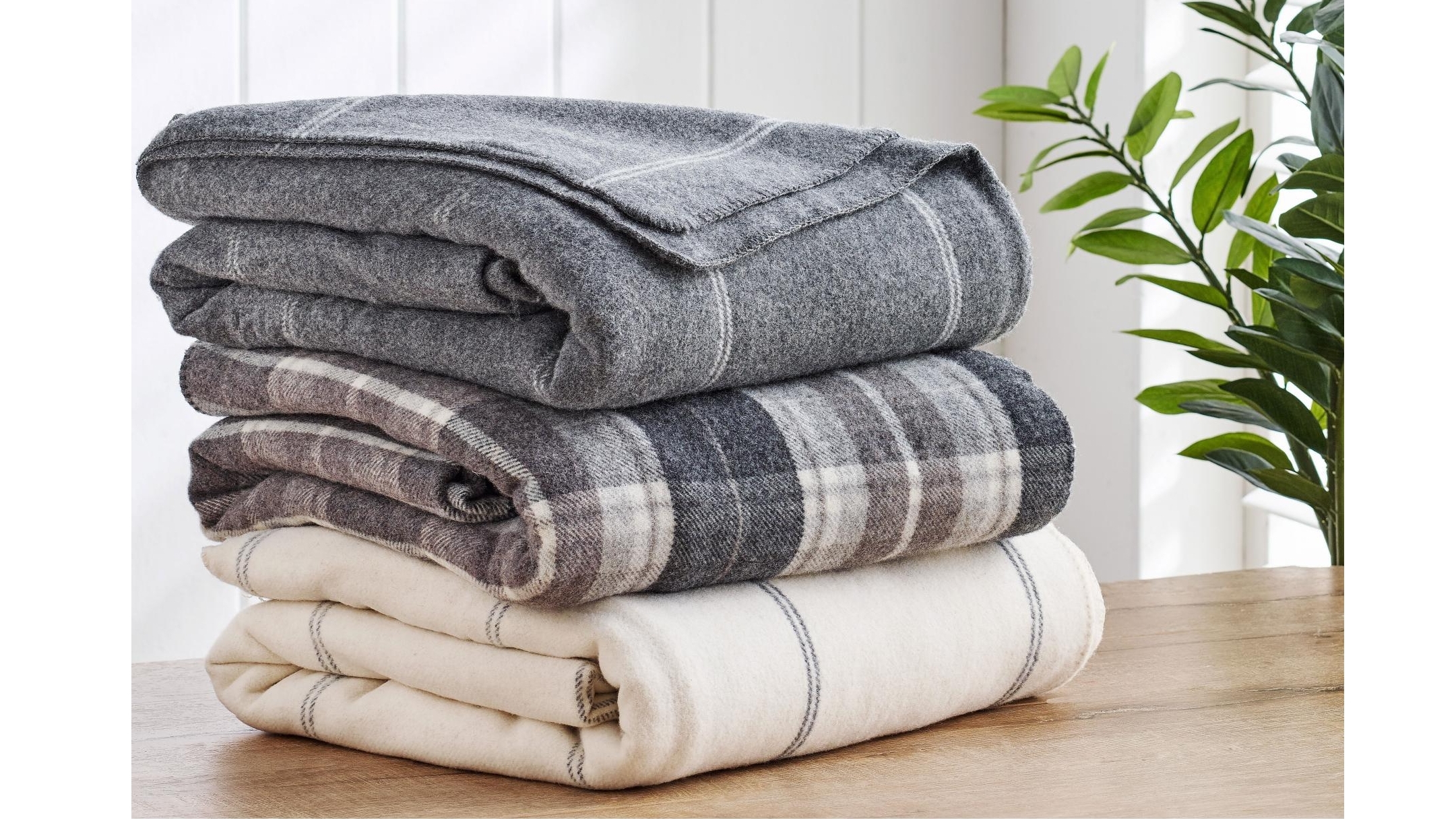 Wool Plaid Square Dark Grey Blanket King/Super King Harvey Norman