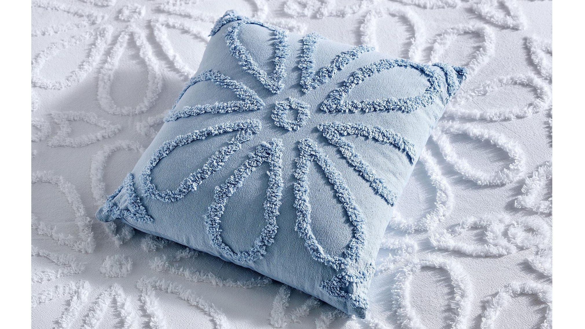 L'Avenue Lendini Blue Square Cushion