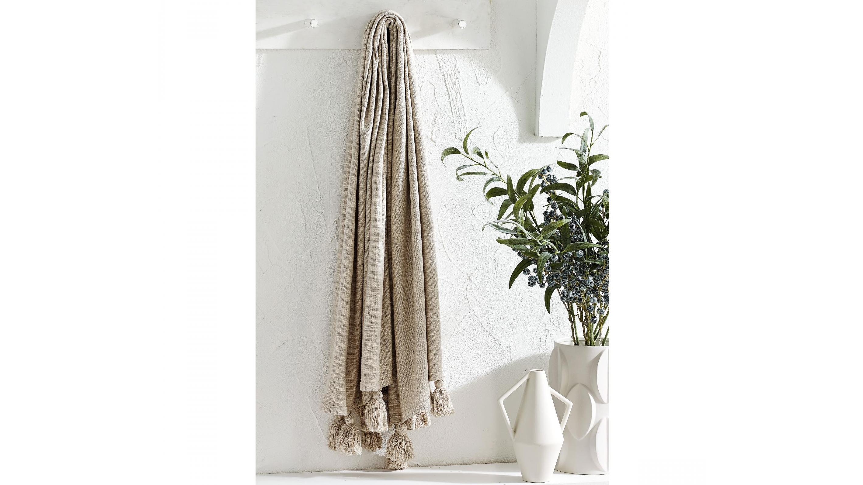 L'Avenue Callie Natural Throw