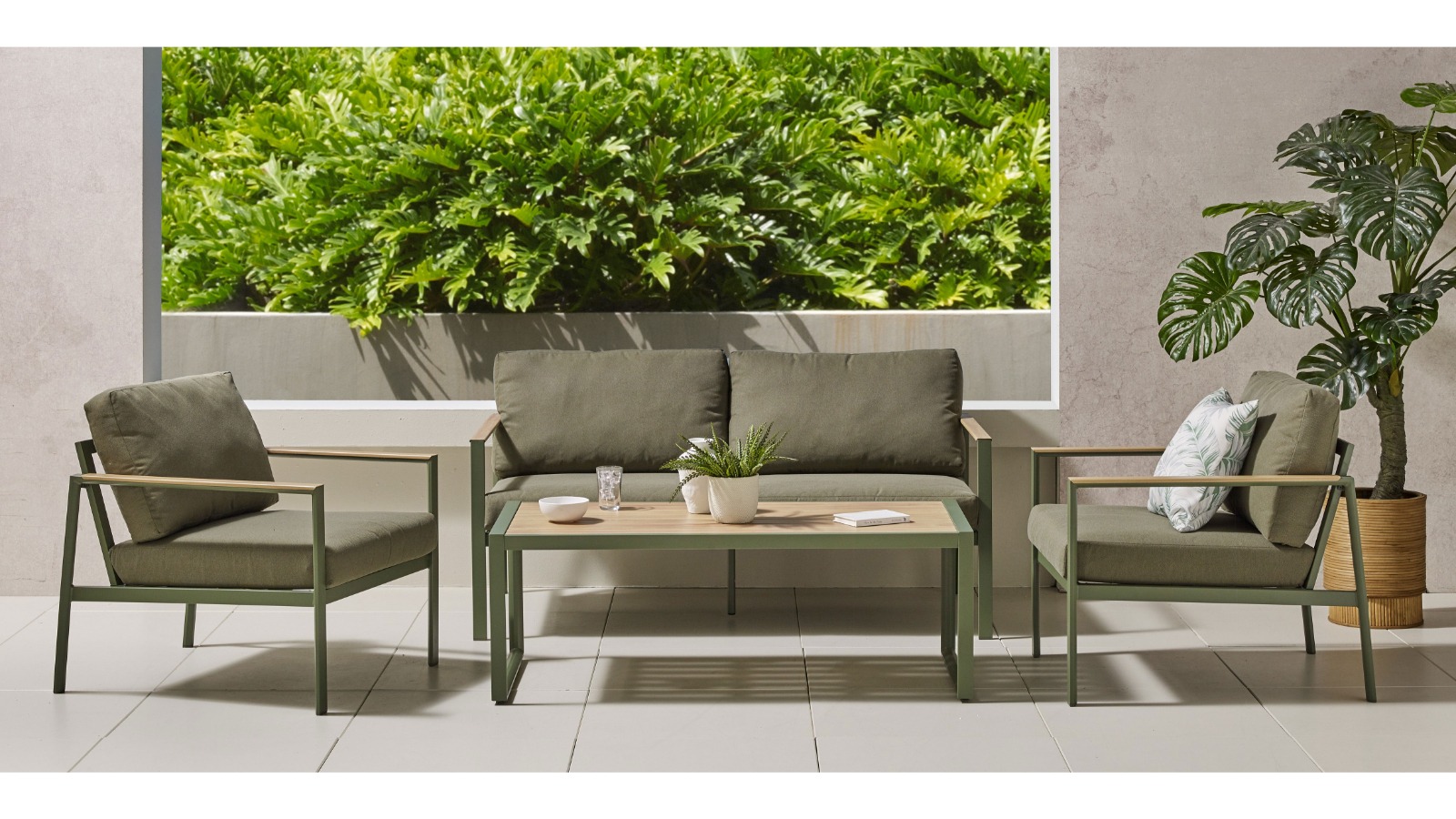 Porto 4-Piece Outdoor Lounge Setting
