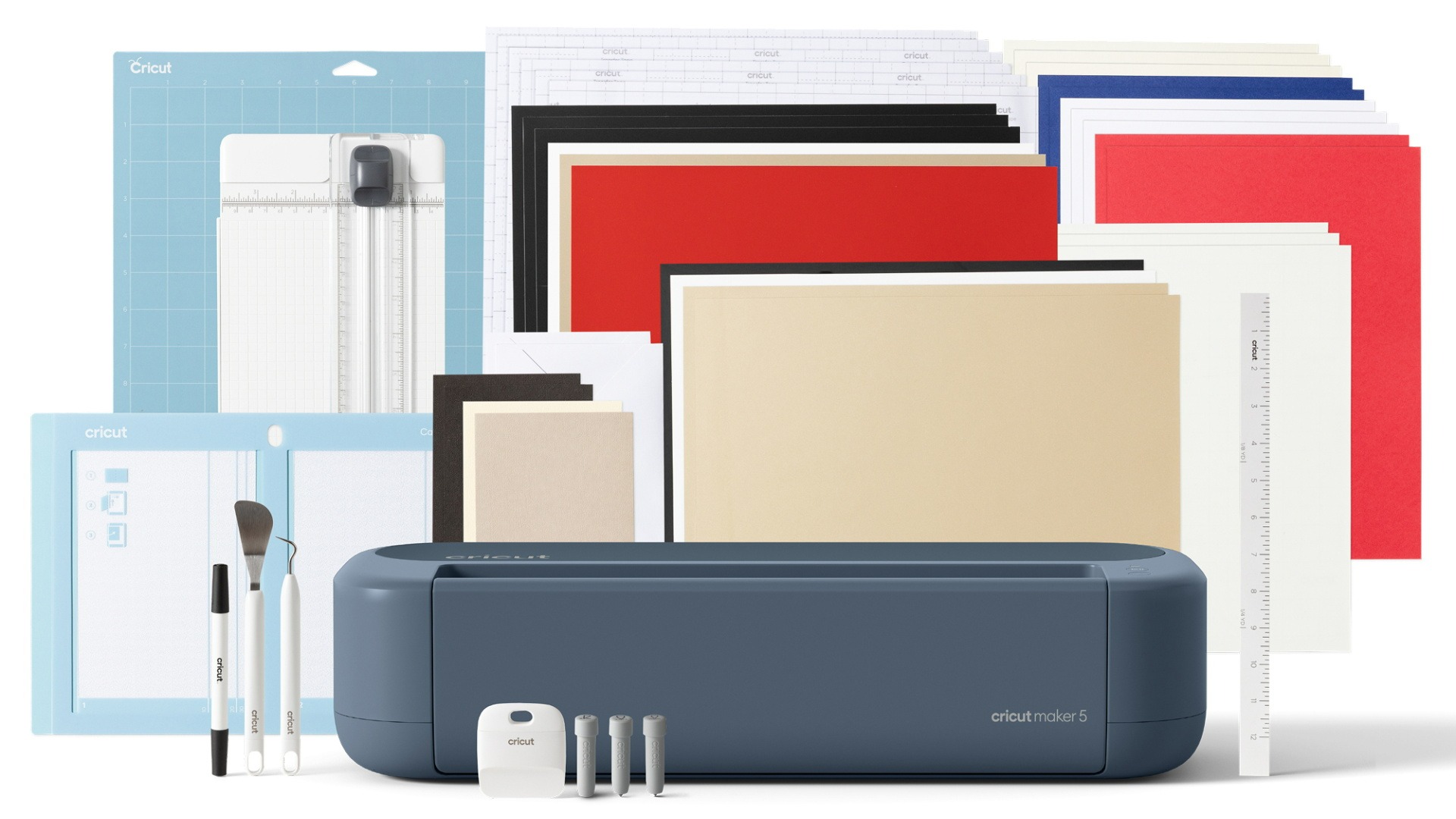 Cricut Maker 5 Essential Bundle