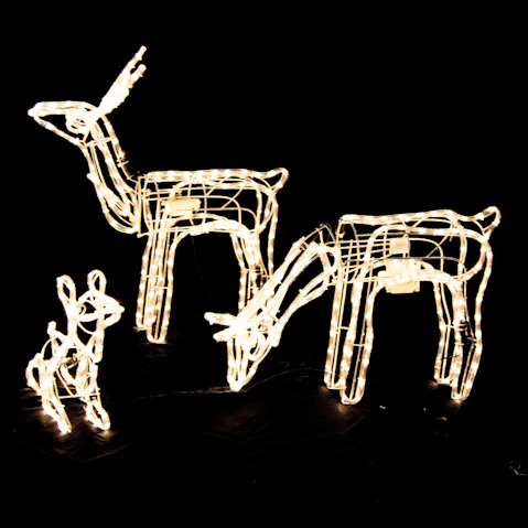 Hisen Set of 3 Moving Head Reindeer Family Rope Light for Christmas Yard Decoration