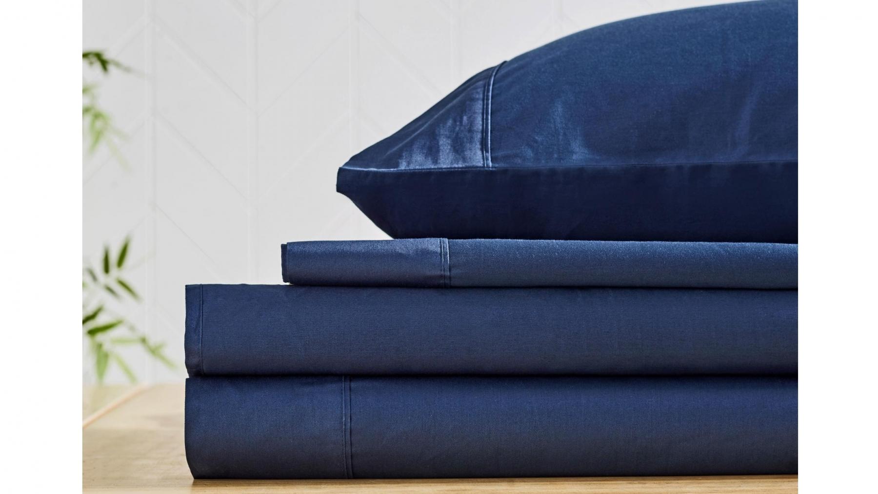 L'Avenue 300 Thread Count Navy Sheet Set