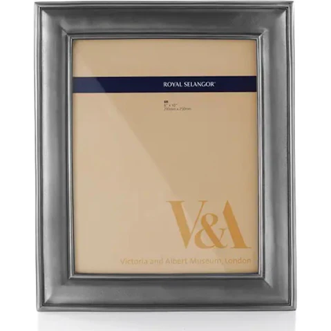 Royal Selangor V and A The Inspired English Photo Frame 8R
