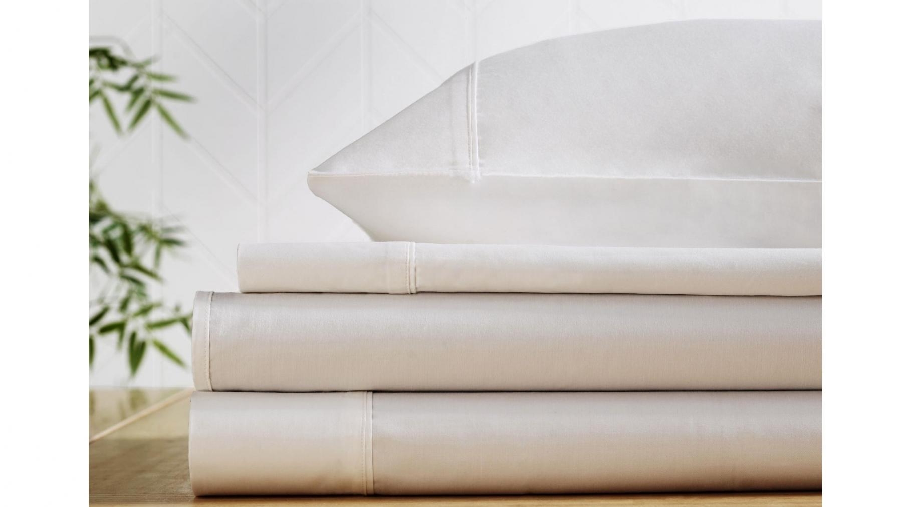 L'Avenue 300 Thread Count White Sheet Set - Single