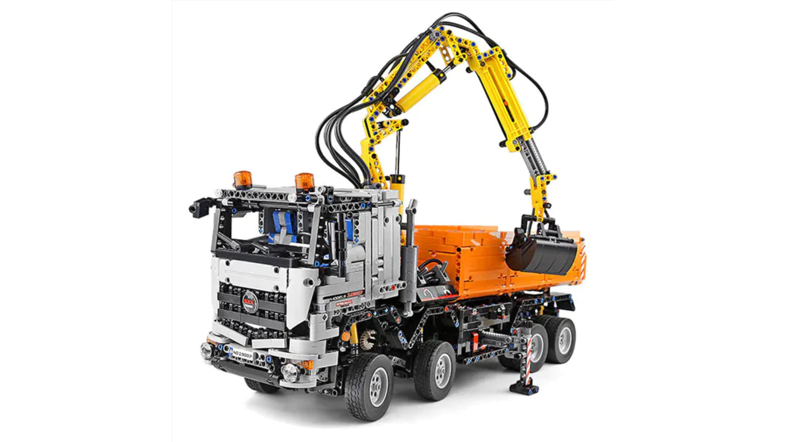 Mould King 2970 Piece Pneumatic Truck with Motor