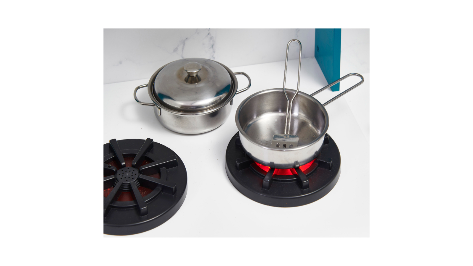 PLUMPLAY Bakehouse Traditional Wooden Kitchen with Fridge Oxford Blue