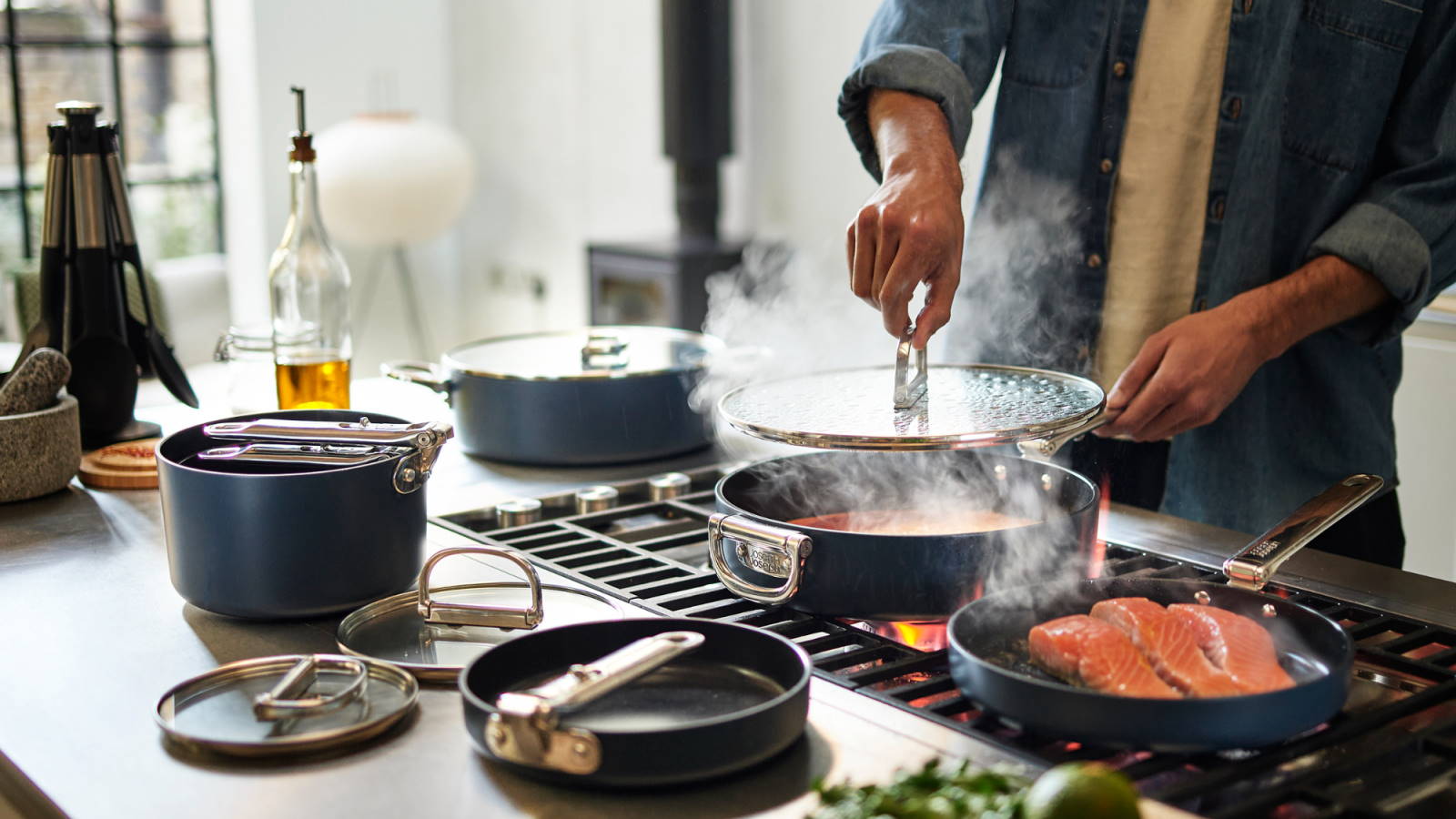 Joseph Joseph Space 28cm Non-Stick Frying Pan with Folding Handles