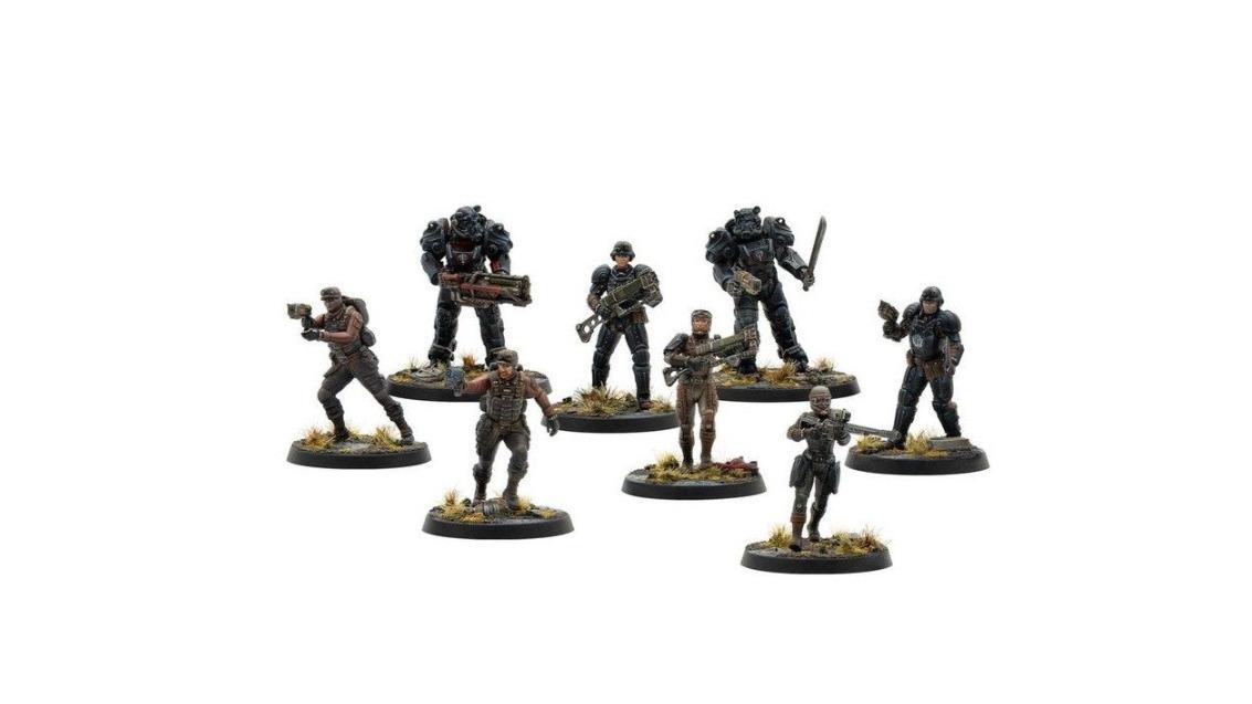 Modiphius Entertainment Fallout Miniatures Brotherhood of Steel Core Plastic Set