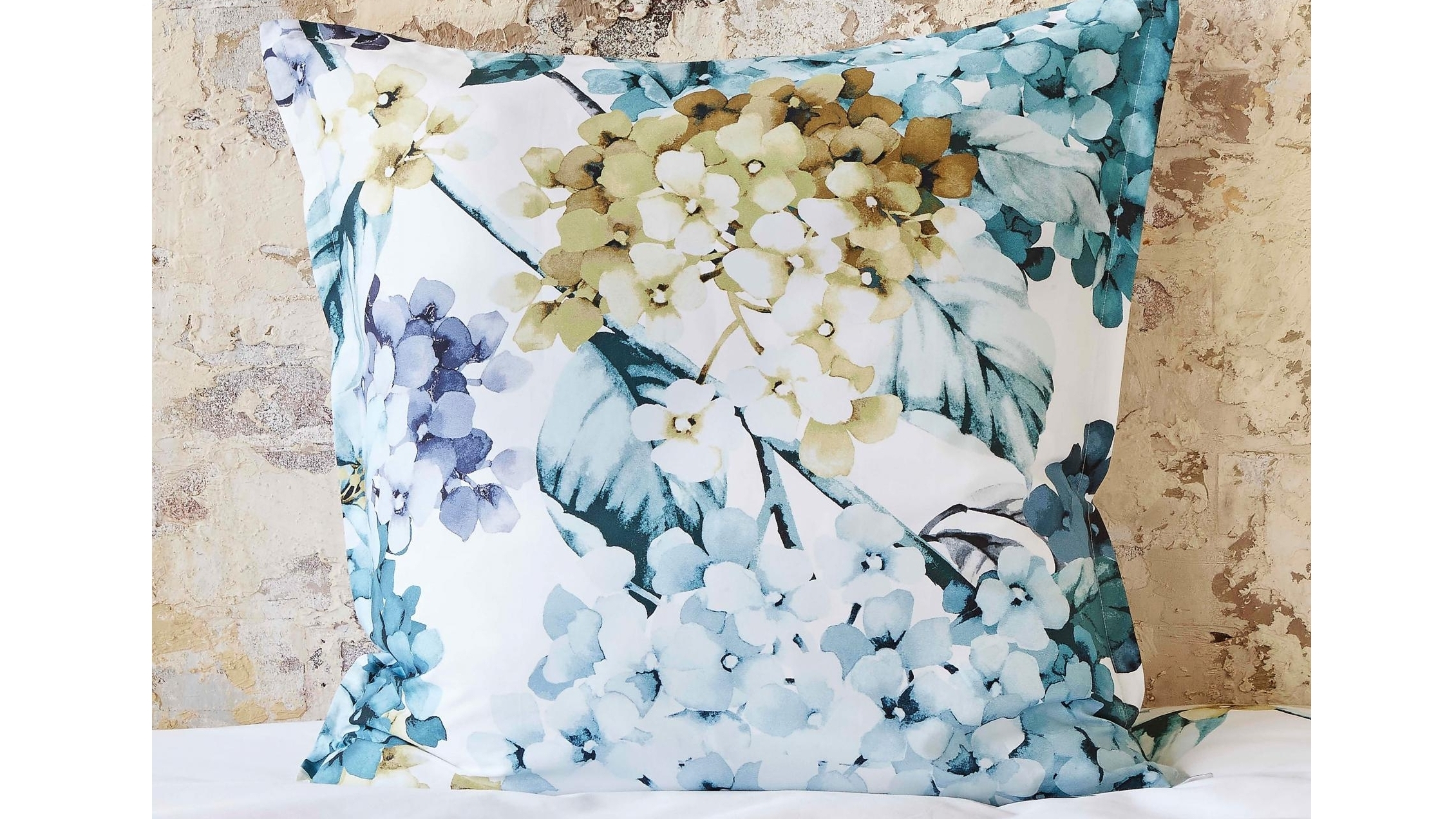 Amara Quilt Cover Set Harvey Norman