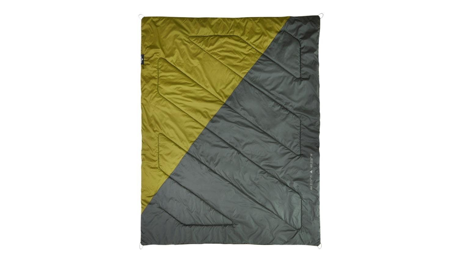 Teton Sports Acadia Mammoth Camp Blanket - Moss/Slate