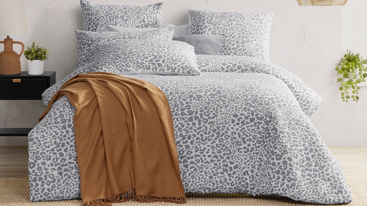 L'Avenue Lucca Quilt Cover Set - Queen