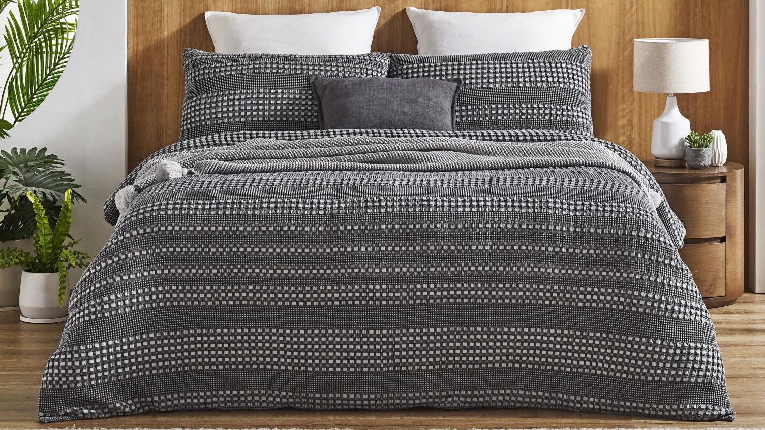 L'Avenue Stonewash Waffle Charcoal Quilt Cover Set - King
