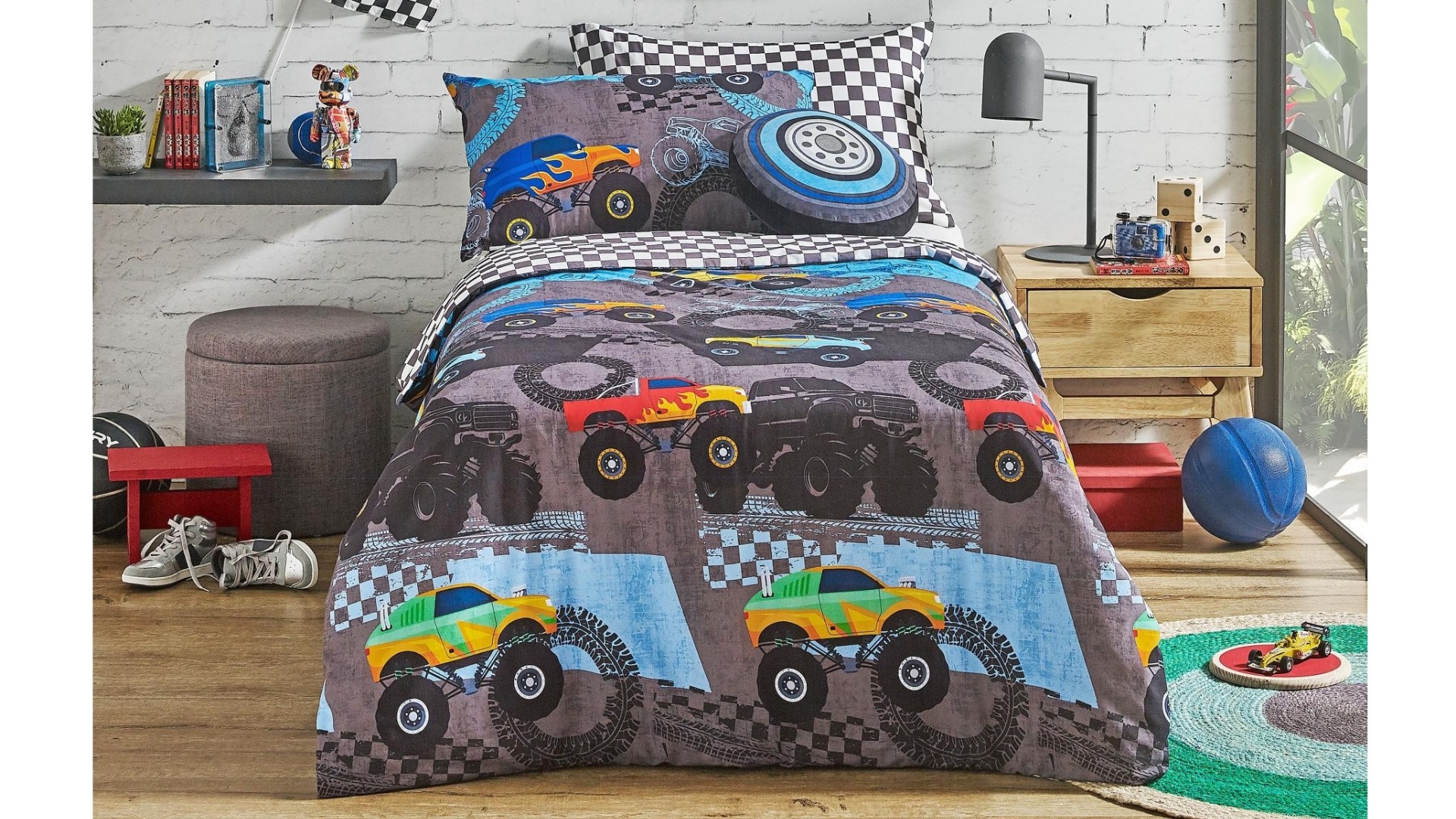 Chaser Monster Truck Quilt Cover Set - Double