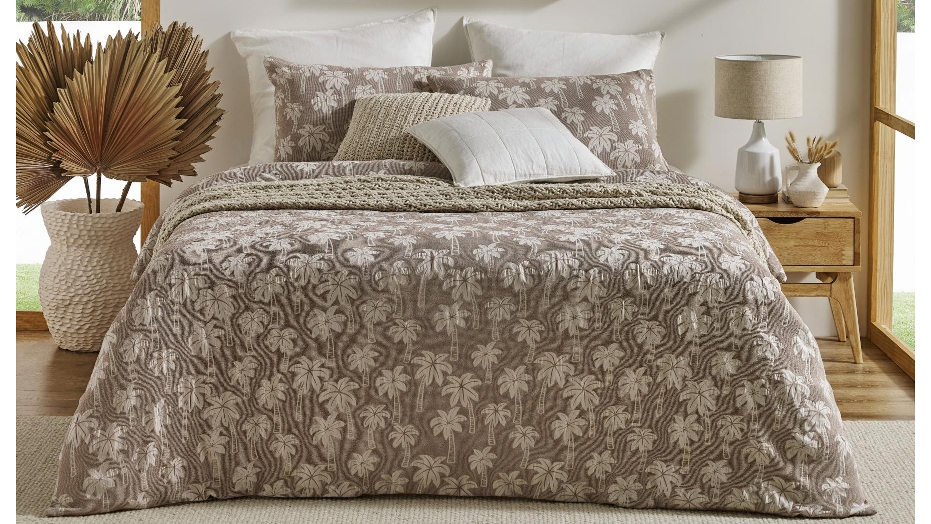 L'Avenue Panama Cotton Matelasse Sand Quilt Cover Set - King