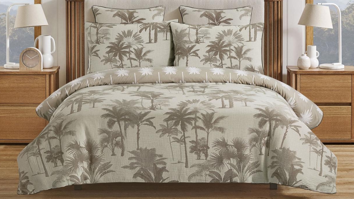 L'Avenue Paros Palm Quilt Cover Set - King