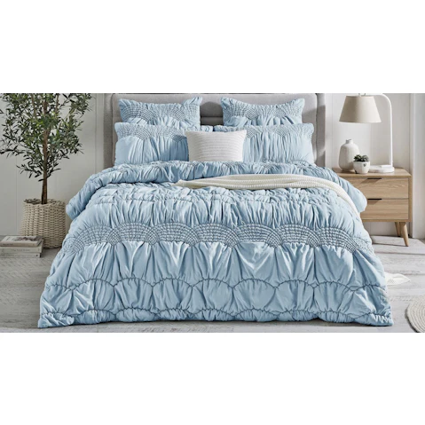 L'Avenue Ira Quilted Blue Quilt Cover Set