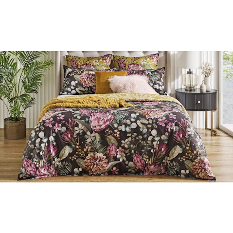 L'Avenue Luxury Danara Quilt Cover Set
