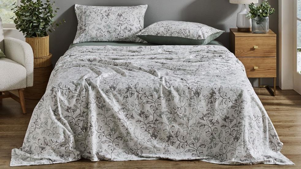 L'Avenue Meadow Flannel Sheet Set - Super King 
