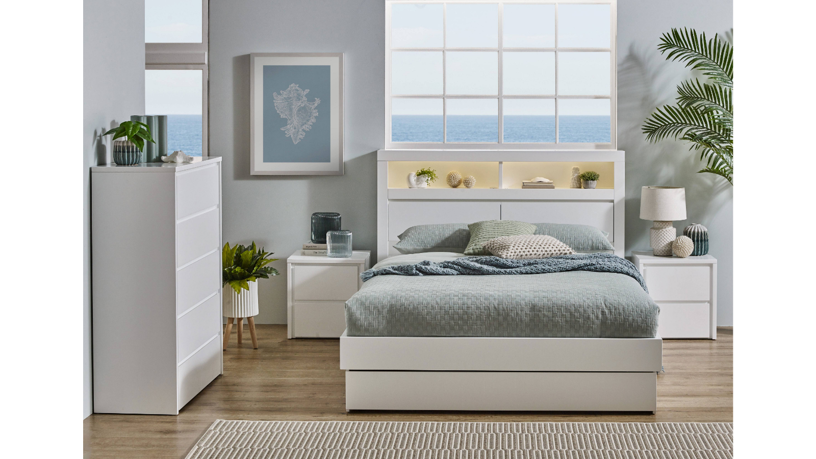 Seashell 3-Drawer Ivory White Bed - King