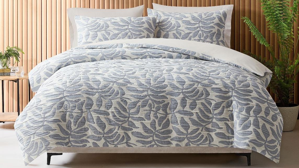 L'Avenue Clement Blue Quilt Cover Set - Queen