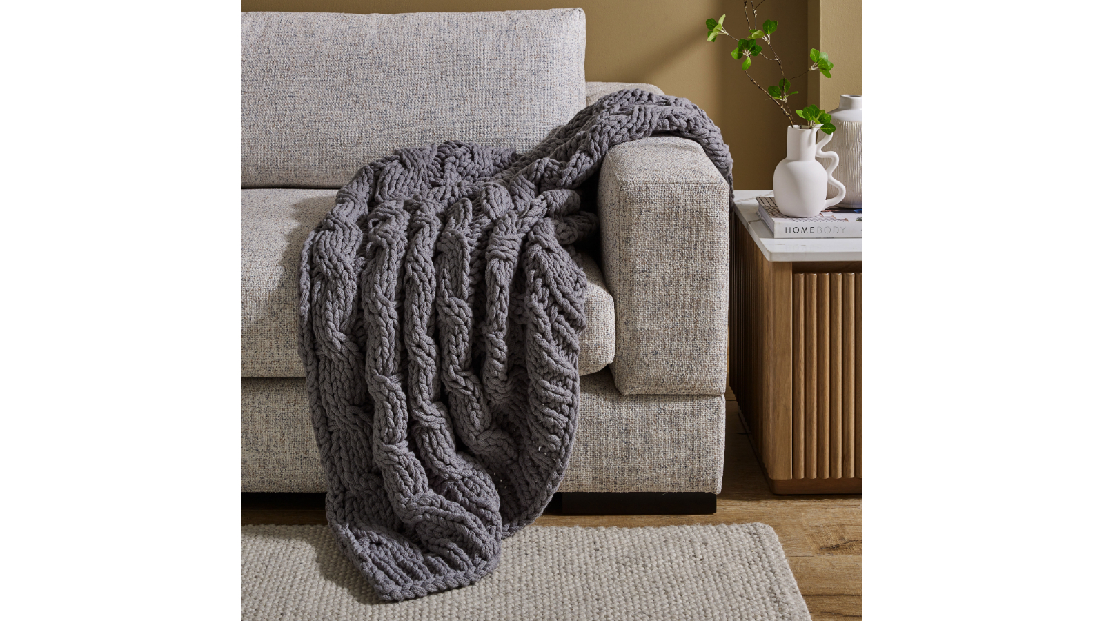 L'Avenue Luxury Newport Chunky Throw