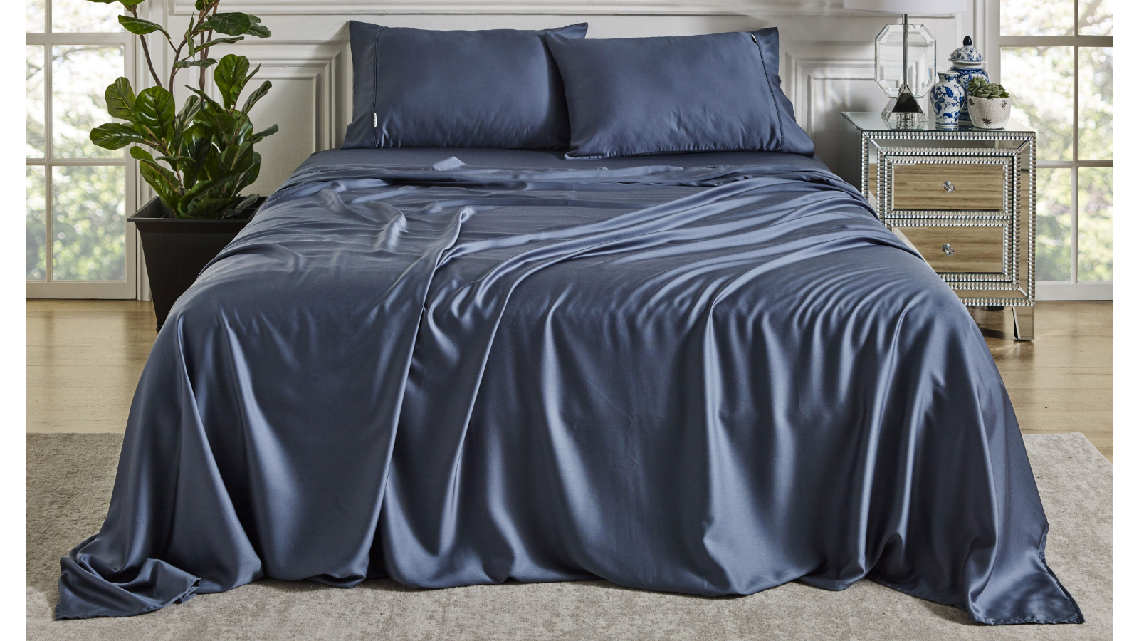 L'Avenue Luxury Kinu Midnight Tencel Sheet Set - King