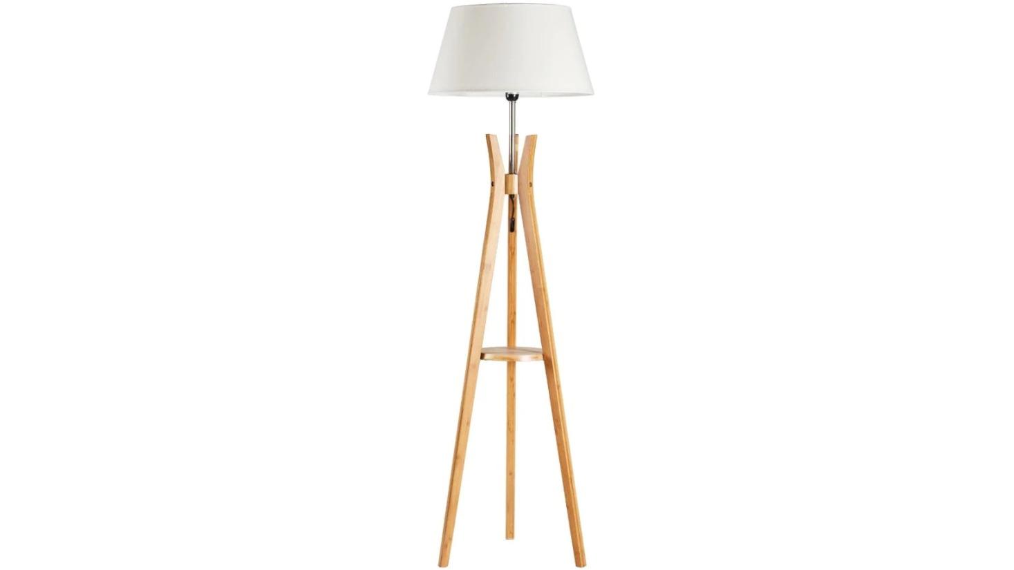 New Oriental Arrowhead Classic Tripod Floor Lamp - Natural