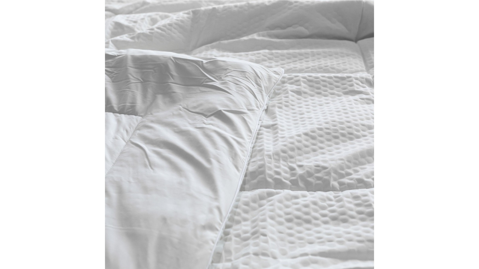 Bambi Coolphase Eco-Fibre Quilt - Double | Harvey Norman