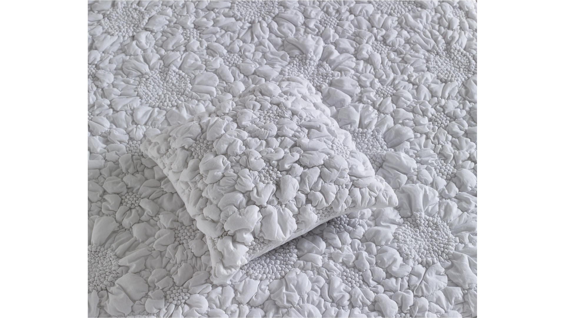 L'Avenue Luxury Magnolia White Square Cushion