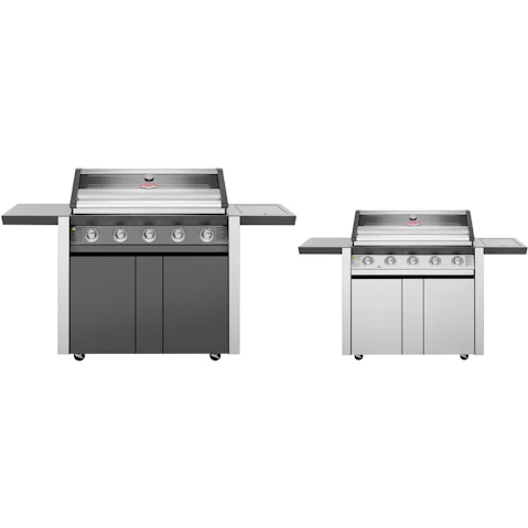 BeefEater 1600 5-Burner BBQ + Side Burner