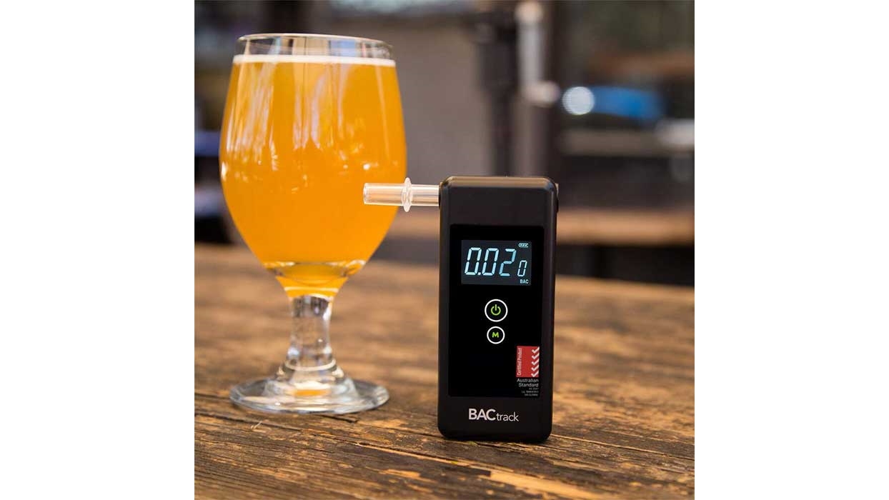 BACtrack Trace Pro Gen2 Personal Breathalyser Harvey Norman