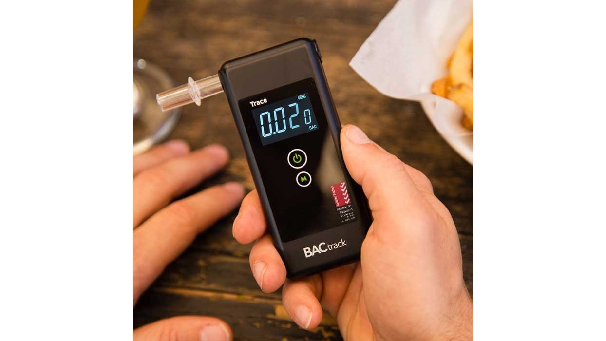 BACtrack Trace Pro Gen2 Personal Breathalyser Harvey Norman