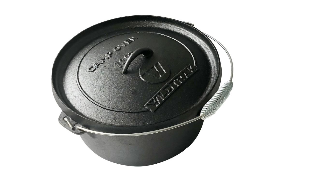 Wildtrak 37cm Round Cast Iron Camp Oven Pot - Black