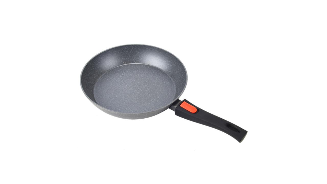 Wildtrak 24cm Round Compact Non-Stick Frypan with Detachable Handle - Black