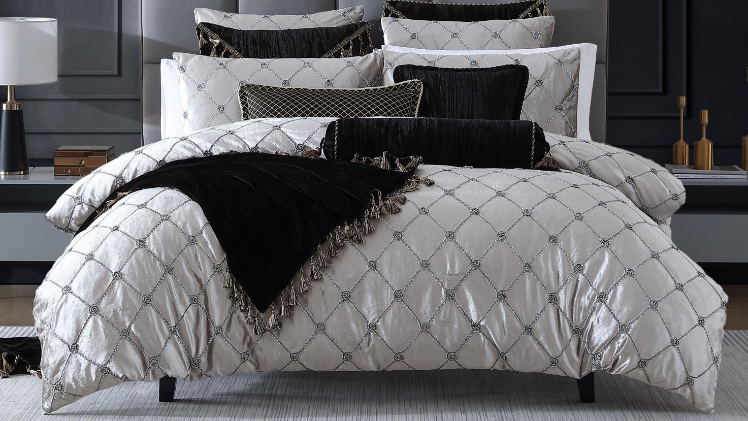 Julienne Platinum Quilt Cover Set - Queen